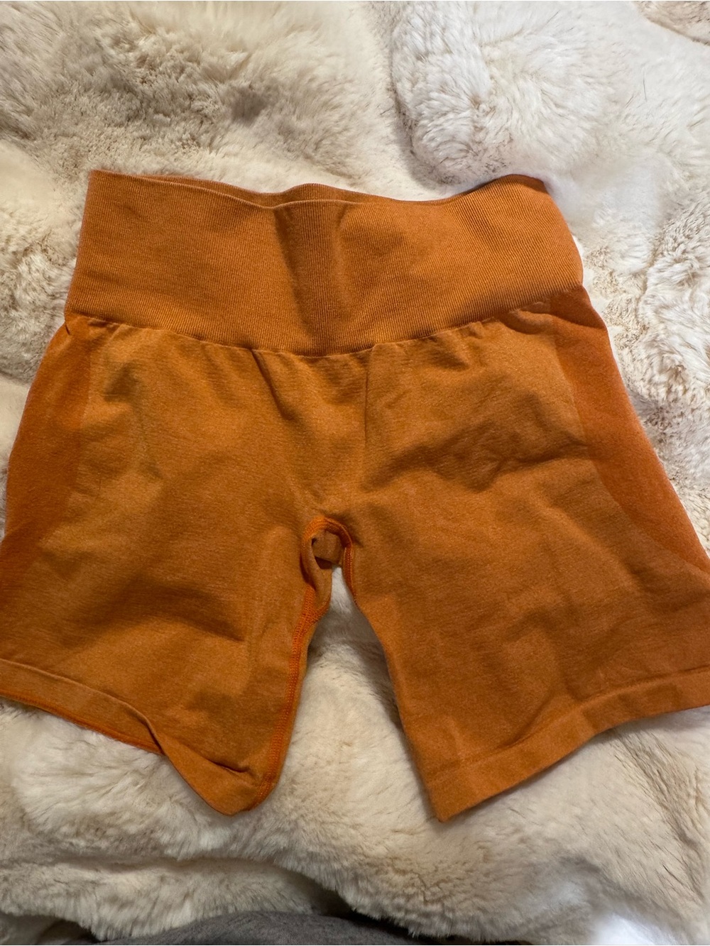 NVGTN contour gym shorts